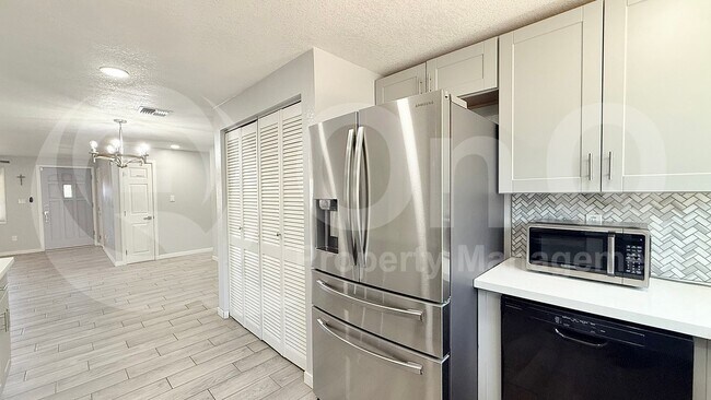 Foto del edificio - 1331 W Andorra Dr