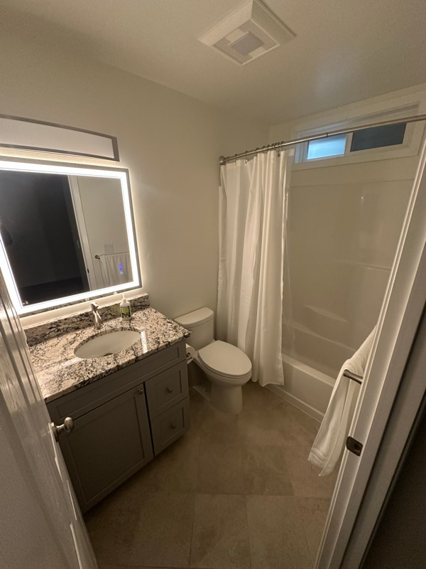 Building Photo - 1139 Azalea Ave