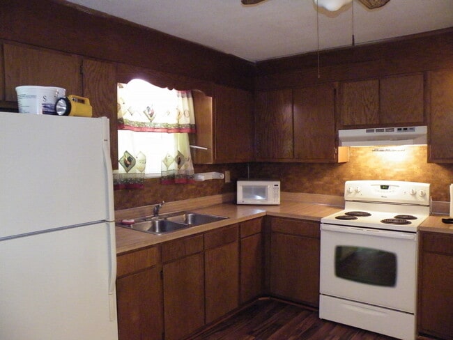 Building Photo - Coming Soon! Lovely Brick House for Rent/ ...