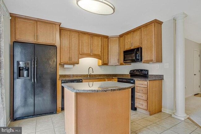 Foto del edificio - 1420 Knight Ave