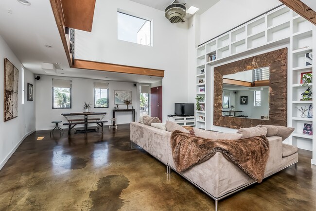 Foto del edificio - 1113 Electric Ave