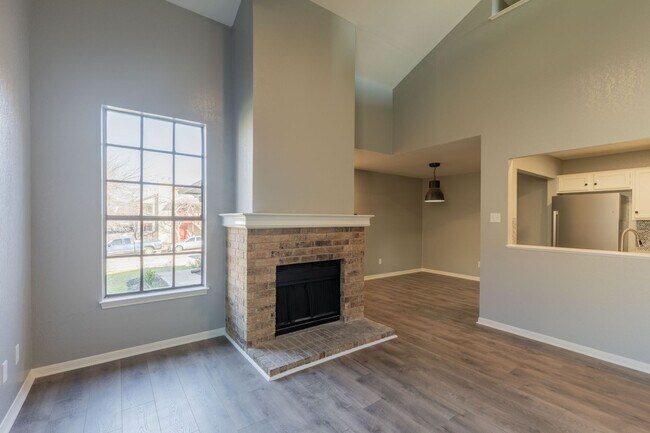 Foto del edificio - Rawhide Loop, 317/319