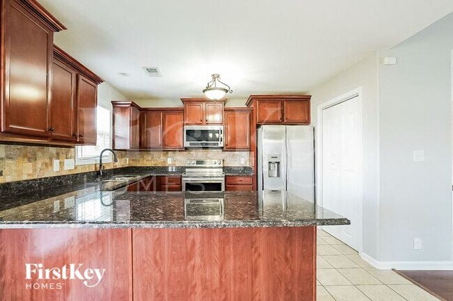 Foto del edificio - 3711 Wind Mill Ct