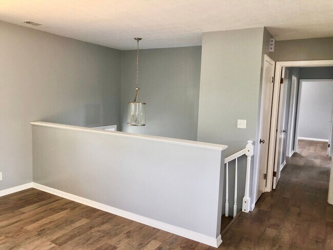 Foto del edificio - 4 Bdrm/2 Bath Home   ?   Kingsport TN