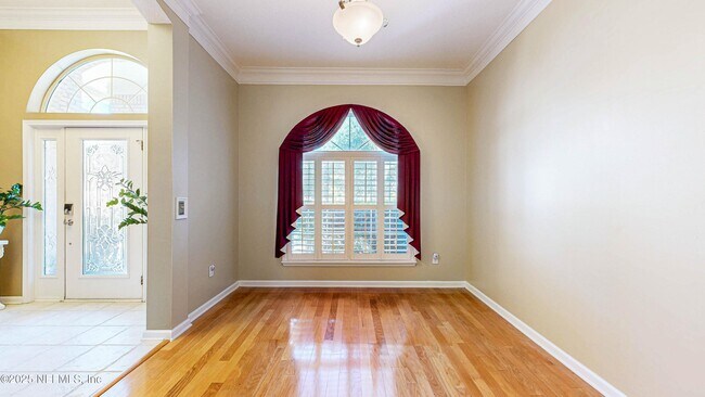 Foto del edificio - 1764 Rising Oaks Dr