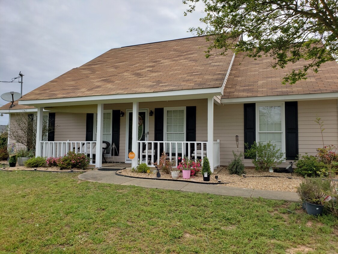 Primary Photo - 13 McLendon Rd