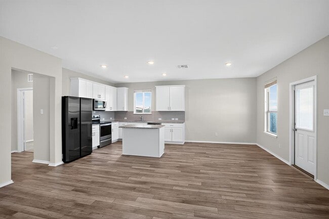 Foto del edificio - 453 Stone Water Ln