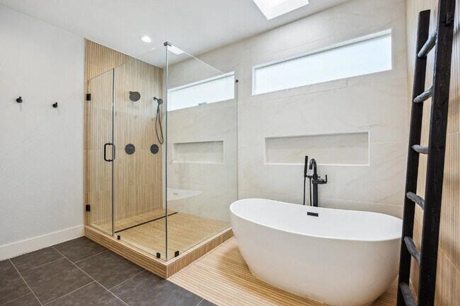 Foto del edificio - 4456 Stony Meadow Ln