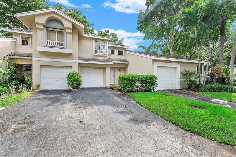 Foto principal - 2169 Discovery Cir W