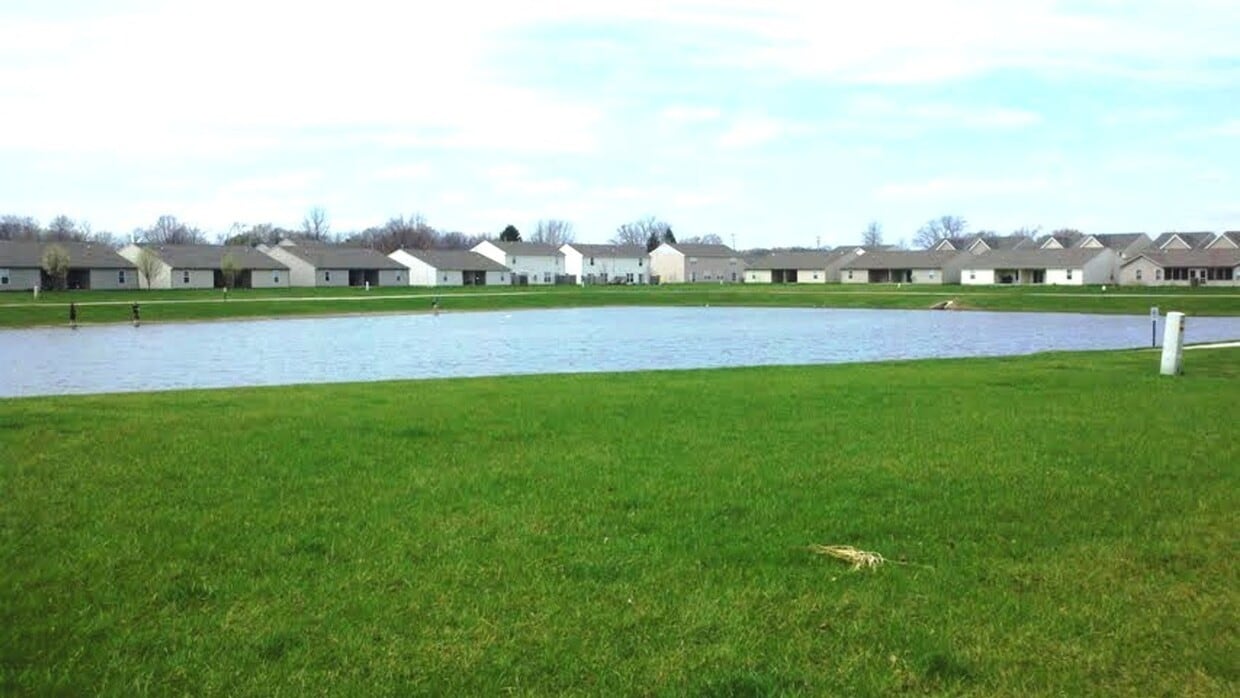 Wake up to a beautiful pond view in this o... - Wake up to a beautiful pond view in this o...
