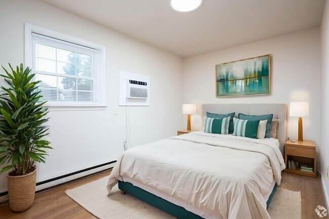 Building Photo - Summercrest Apartments