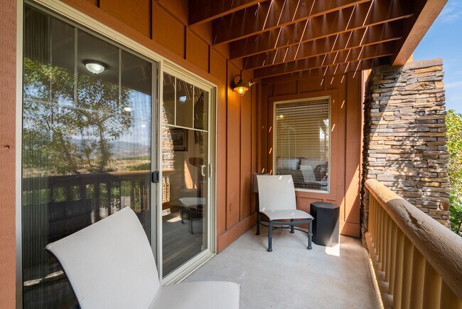 Balcón - 1800 Fox Bay Dr