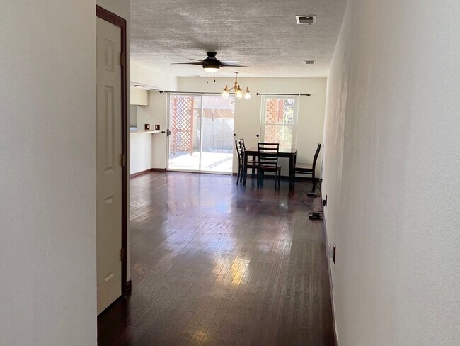 Foto del edificio - 1627 55th St NW