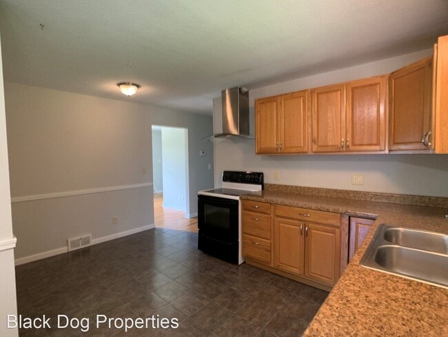 Building Photo - 4 br, 2 bath House - 2315 Chris Rd.
