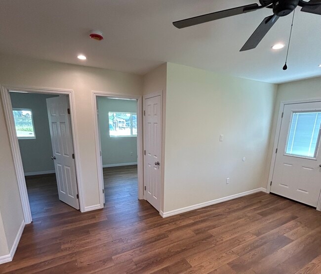 Entrada / Dormitorios - 1999 Valley Rim Rd