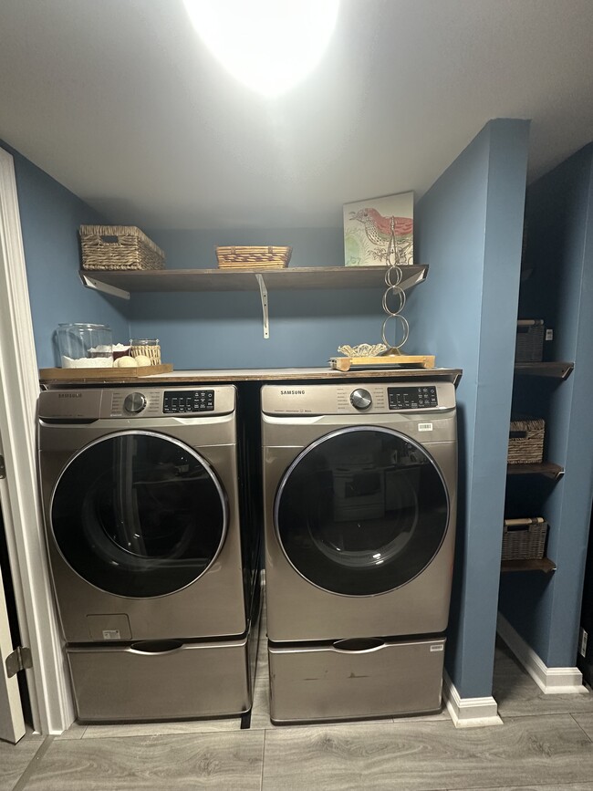 Building Photo - 616 Peak Branch Rd