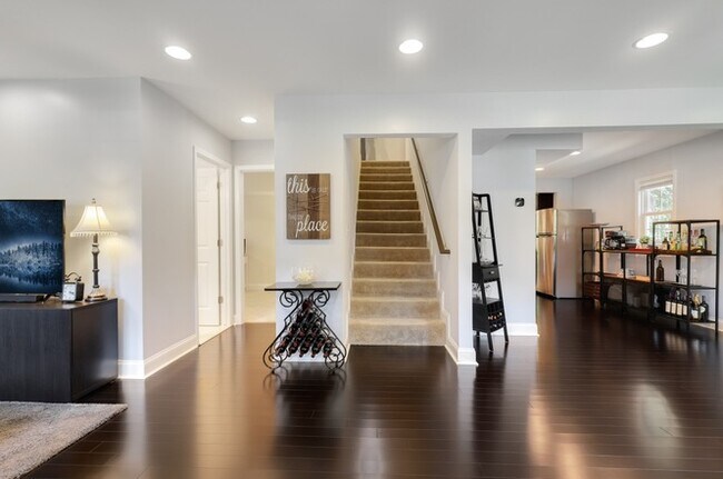 Foto del edificio - 7722 Frederick Rd