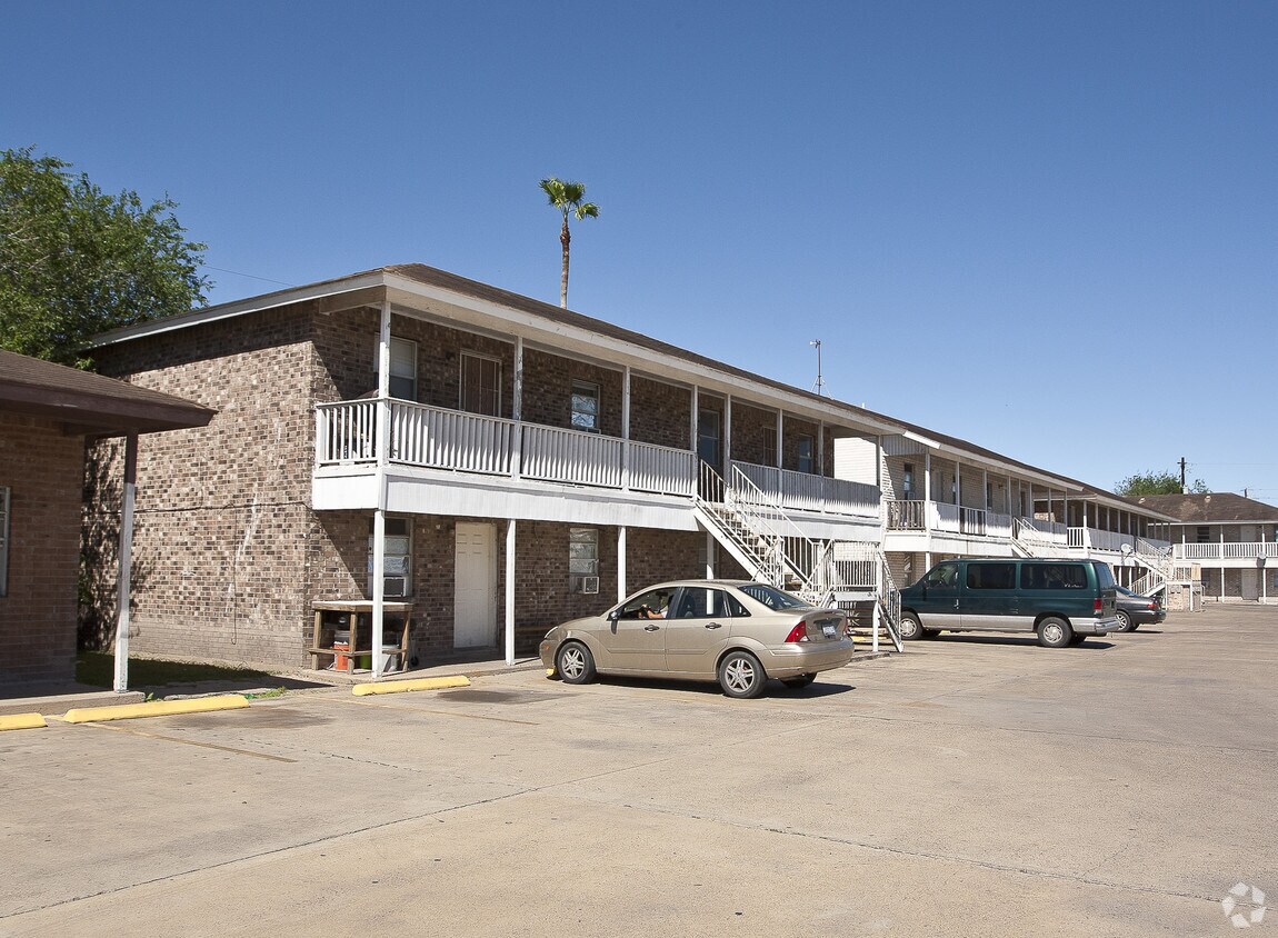 Primary Photo - 1010 Apollo Ave