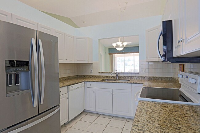 Building Photo - 13927 Lily Pad Cir
