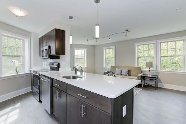 Interior Photo - Singer Flats