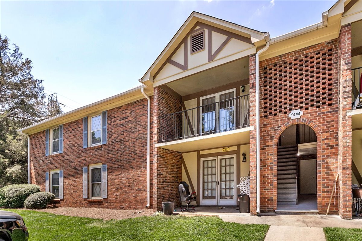 4606 Lawndale Dr, Greensboro, NC 27455 Townhome Rentals in Greensboro