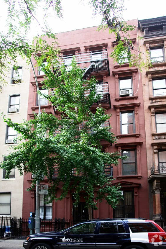 Foto del edificio - 344 W 48th St