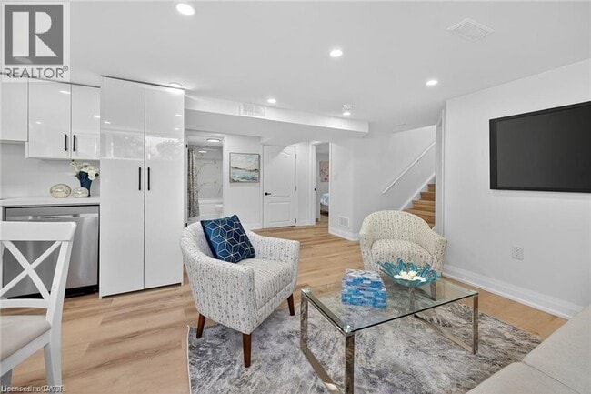 Photo du bâtiment - 175 E 45th St