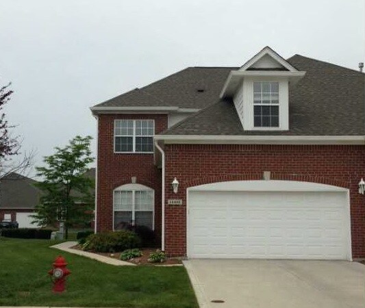 Foto principal - 16402 Trace Blvd N