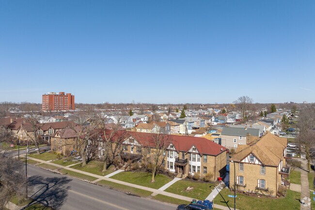 Building Photo - 566 Colvin Ave