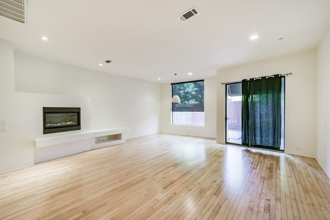 Foto del edificio - 2518 Mason St