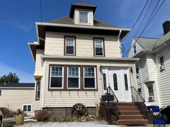 197 Everett Pl, East Rutherford, NJ 07073 Room for Rent in East