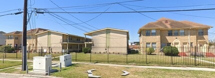 Building Photo - 4814 Delano St