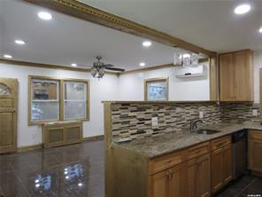 Foto del edificio - 82-1 251st St