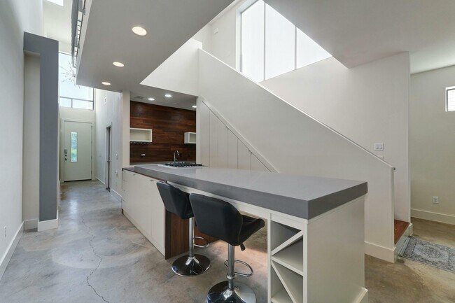 Foto del edificio - 1715 Giles St