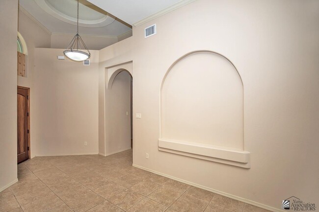 Building Photo - 4552 La Quinta Ln