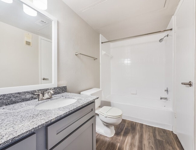 Building Photo - Timberlake