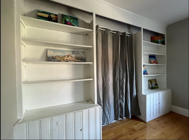 Building Photo - Great Brookline 6-bed, 2-bath apt in Brookline available for 9/1/26!