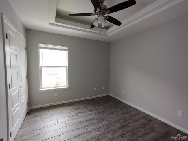 Foto del edificio - 7 Summerland Ln