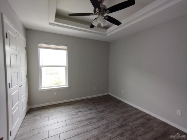 Building Photo - 7 Summerland Ln