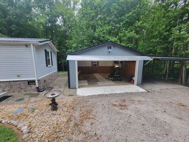 Building Photo - 2 Bedroom 2 Bathroom House (Walkertown, NC)