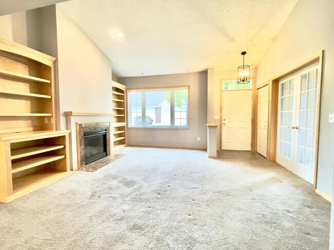 Foto del edificio - 12022 Vermillion St NE