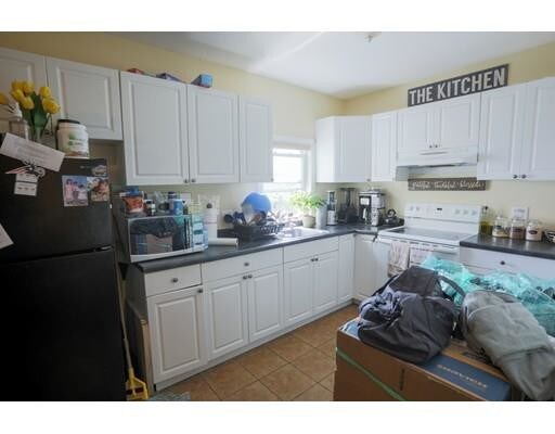 Foto del edificio - 136 Campbell Ave