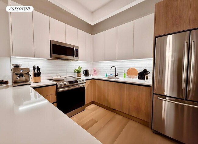 Foto del edificio - 420 Gates Ave