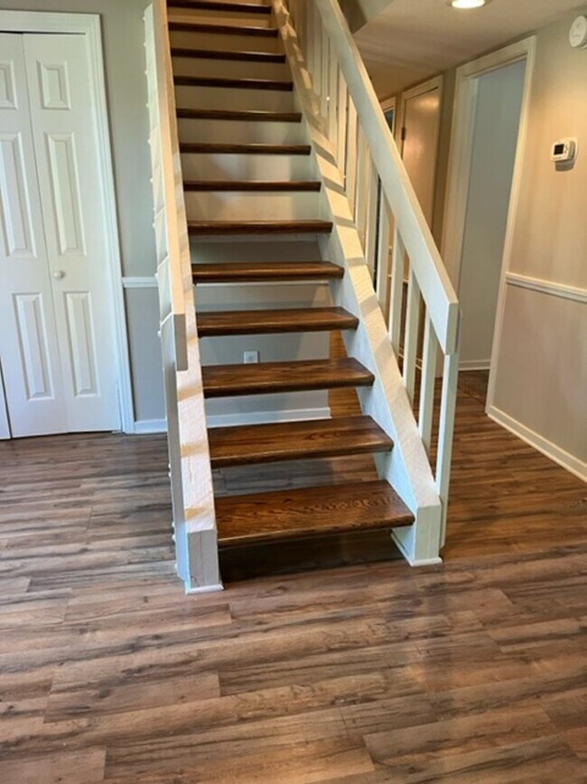 Photo - 8 Northwood Pl House