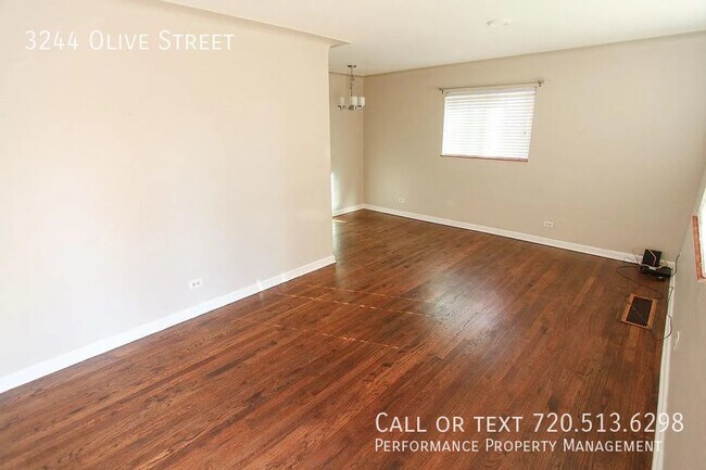 Building Photo - 3244 Olive St