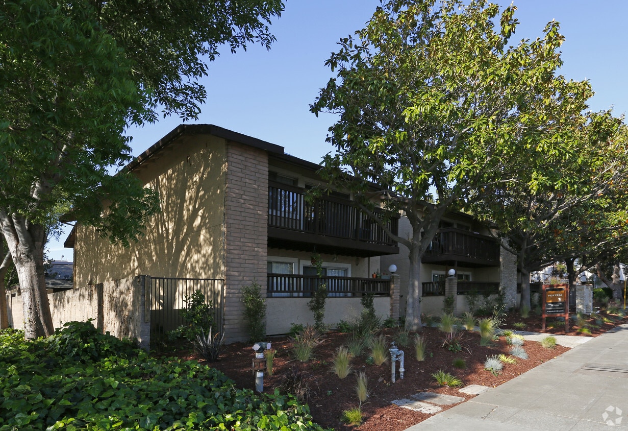 Building Photo - Santana Park Apartments
