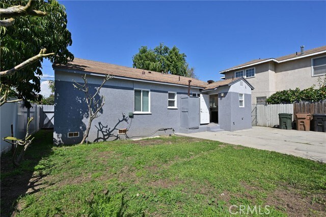 Building Photo - 1016 E Wilshire Ave