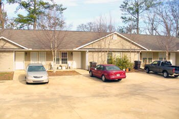 Foto principal - 6768 W Strickland St