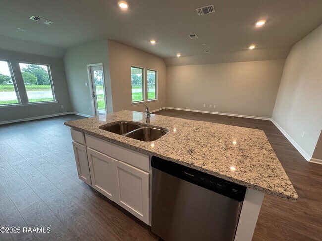 Foto del edificio - 9239 Garrett Rd
