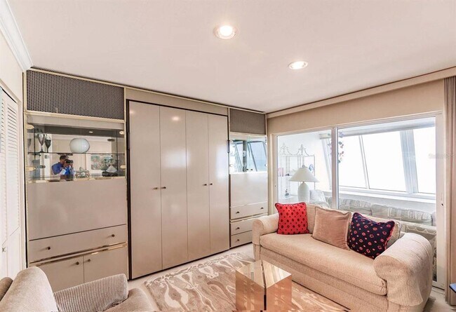 Foto del edificio - 1055 W Peppertree Dr